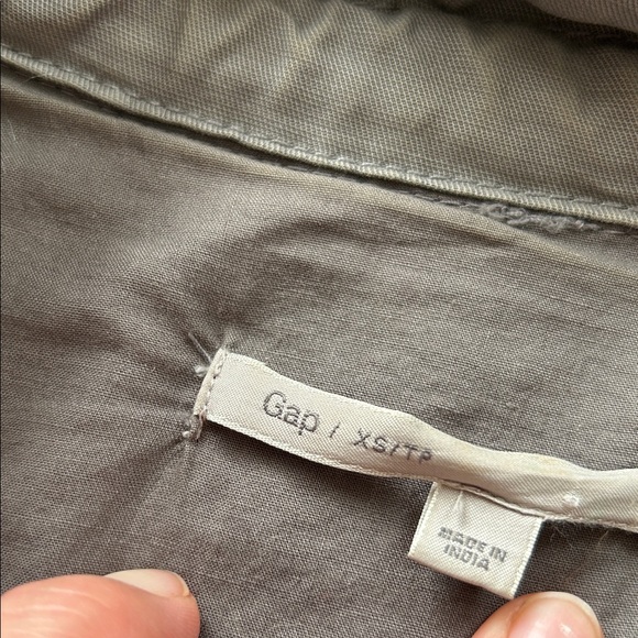 Gap Women's Light Gray Utility Jacket (3) - Picture 2 of 13
